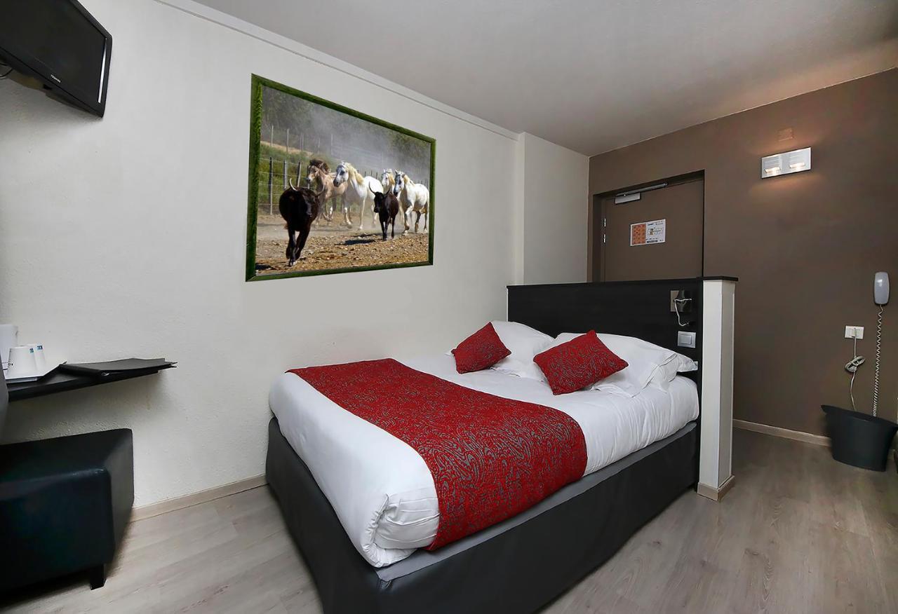 Le Cheval Blanc Hotel Arles Bagian luar foto