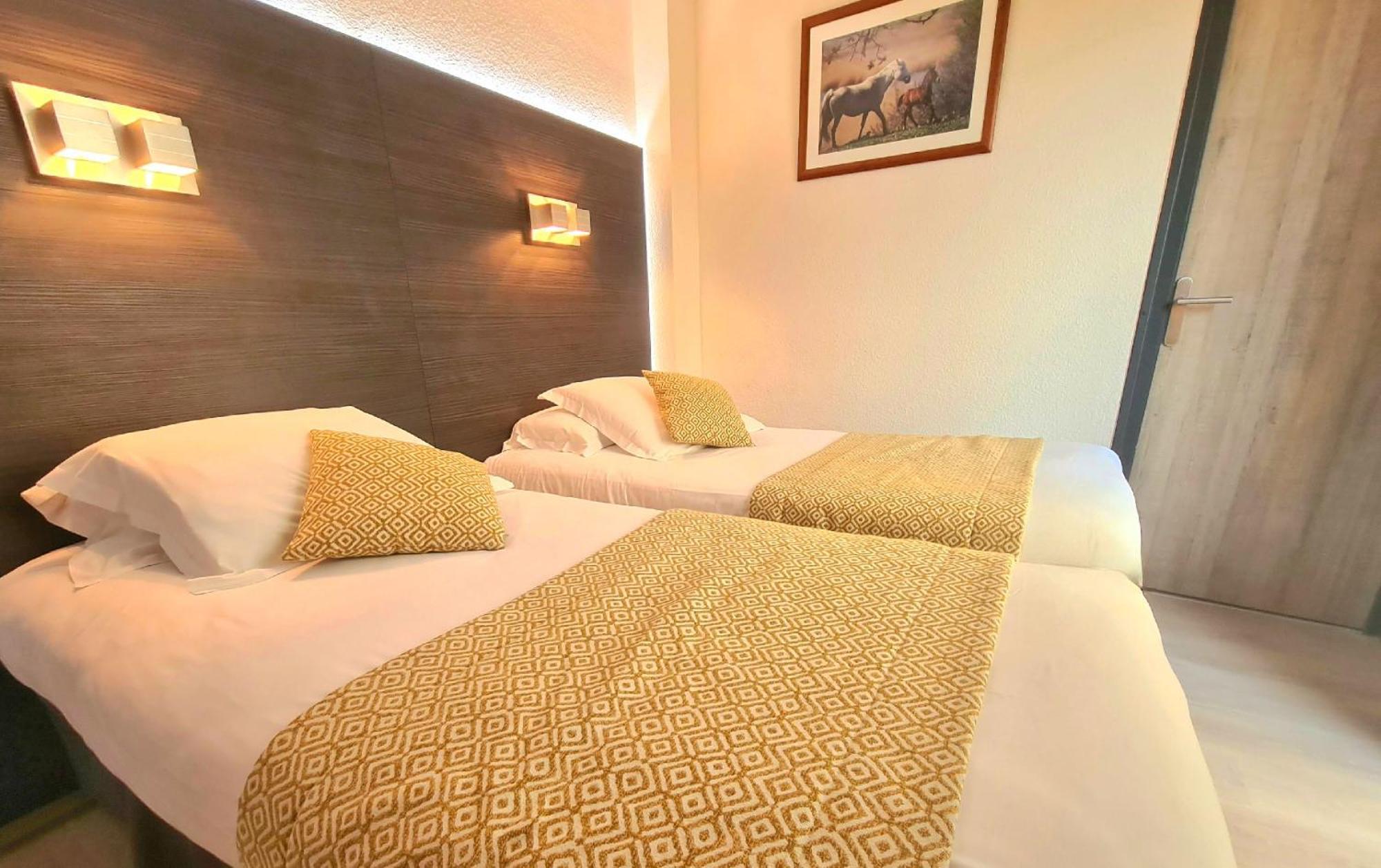 Le Cheval Blanc Hotel Arles Bagian luar foto