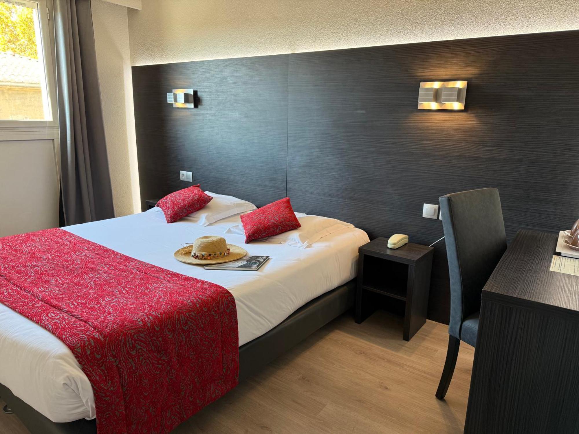 Le Cheval Blanc Hotel Arles Bagian luar foto